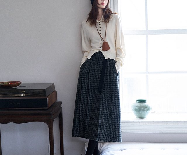 Grey wool midi skirt with suspenders 1645 Grey wool midi skirt with suspenders 1645