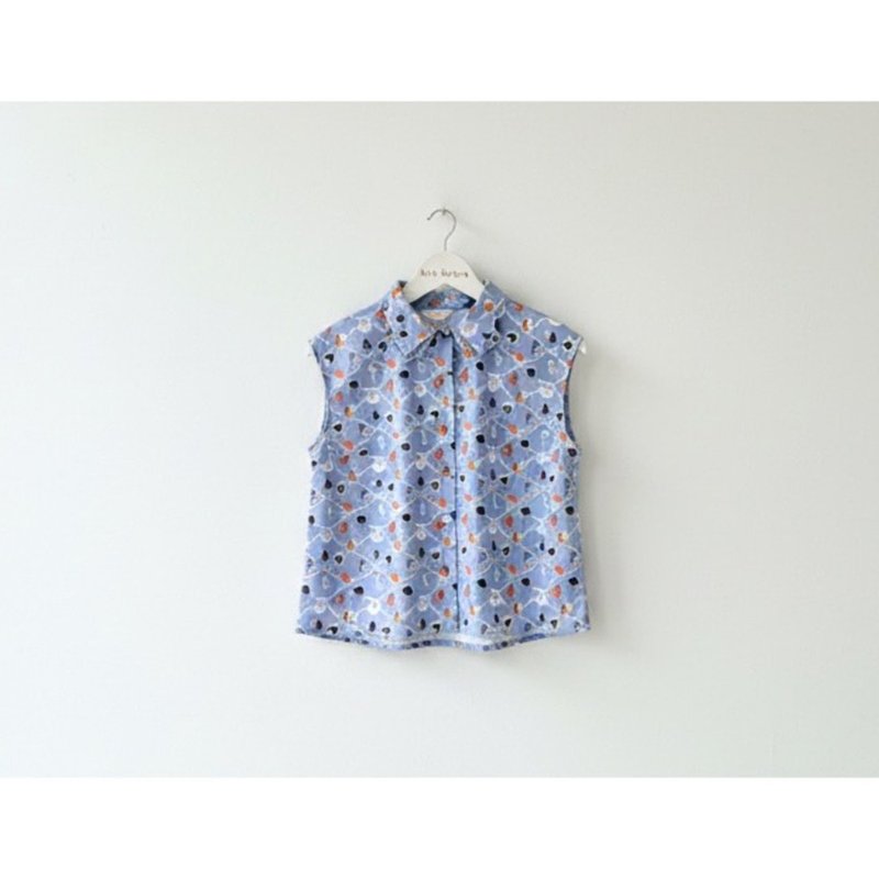 Purple Folded Collar Shirt with Dog Print - 女襯衫 - 棉．麻 紫色