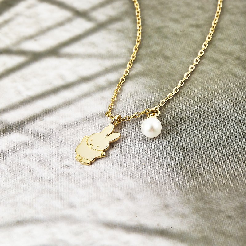 【Pinkoi x miffy】Miffy & Melanie Pearl Necklace(Give me Five) - Necklaces - Sterling Silver Silver