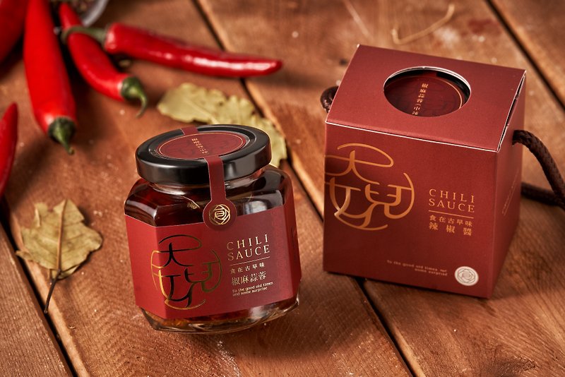 DAUGHTER CHILLI SAUCE - Prepared Foods - Glass Red