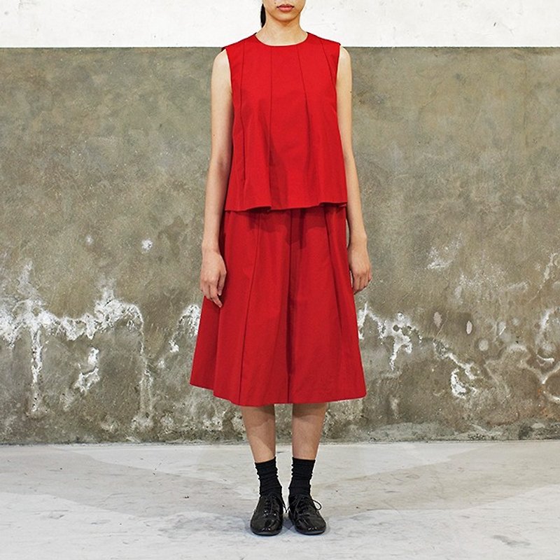 Red Two Layer Dress - ชุดเดรส - ผ้าฝ้าย/ผ้าลินิน สีแดง