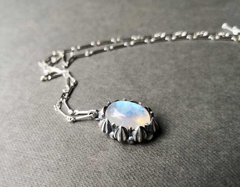 Delia flower retro silver pendant chain - blue halo moonstone - สร้อยคอ - เงินแท้ สีใส