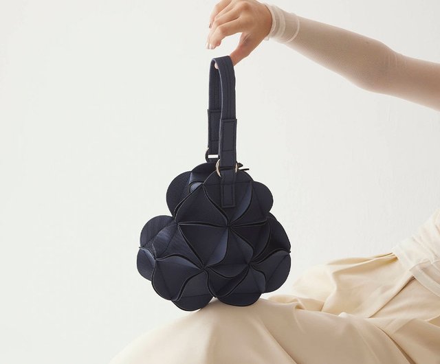 ELEMOOD エレムード ブロッサムトライアングル ハンドバッグ 現行品 BLOSSOMトライアングルハンドバッグ - ショップ ELEMOOD トート