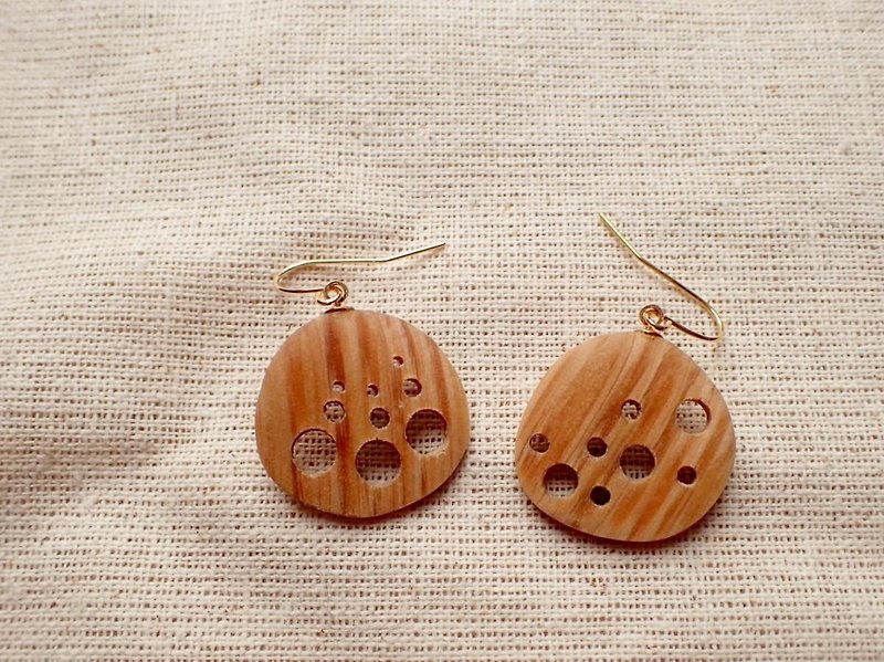 tamayura earrings (Clip-On, hooks for allergies are possible) - Earrings & Clip-ons - Wood Brown