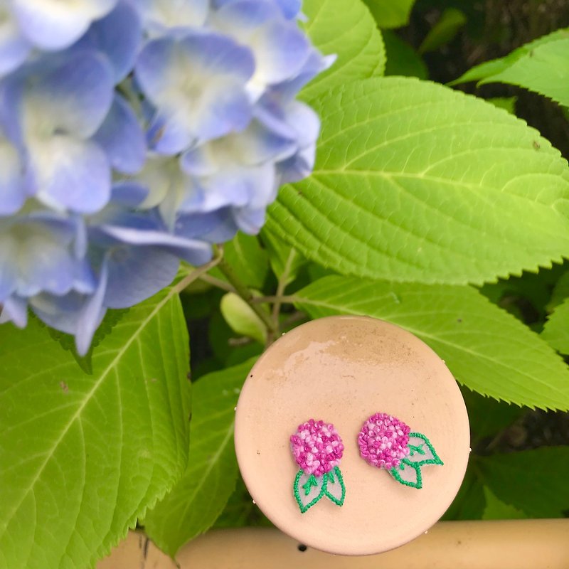 Handmade embroidery // Hydrangea skin pierced earrings/pink// can be clipped - Earrings & Clip-ons - Thread Pink