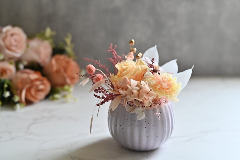 Everlasting carnation small table flower - ช่อดอกไม้แห้ง - พืช/ดอกไม้ สีเหลือง