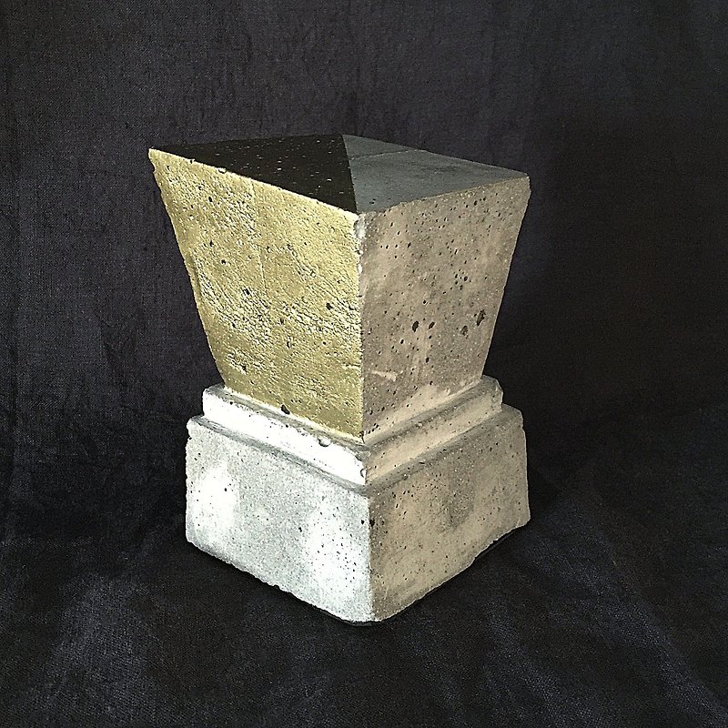 Concrete Bookend Trapezoid Gold Sold as a single - ของวางตกแต่ง - ปูน สีเทา
