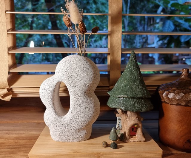 花瓶（オブジェ）spiky 雲の形をした軽量レンガ花瓶ドライ花を入れてディスプレイできます