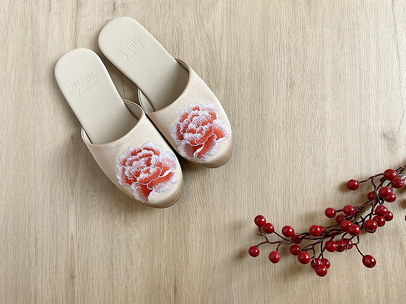 Indoor slippers - peony (gold) - รองเท้าแตะในบ้าน - ผ้าฝ้าย/ผ้าลินิน สีทอง