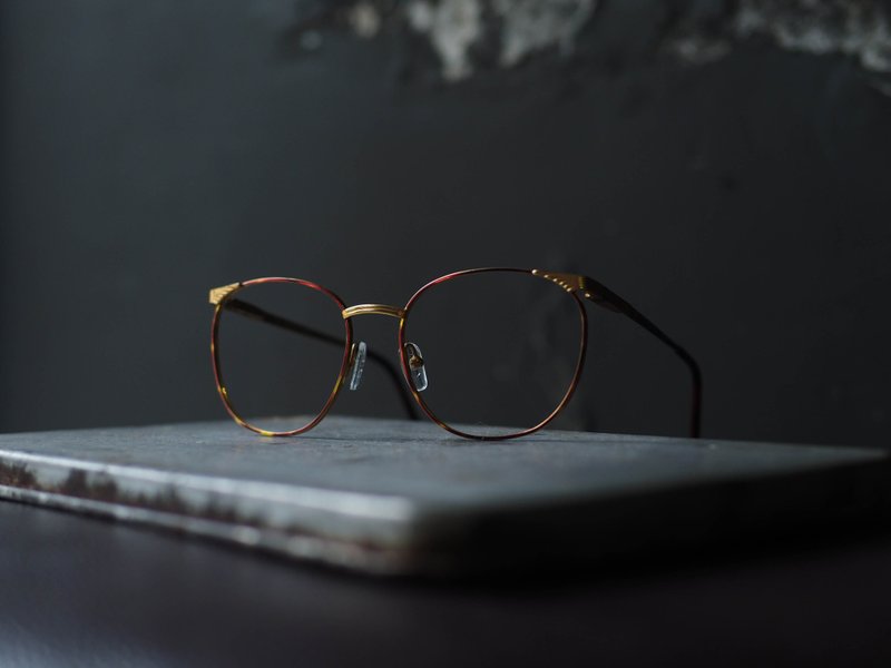 紅澄琥珀金絲壓紋方型框彈簧鏡腳眼鏡 金框古董眼鏡Japan/glasses - 眼鏡/鏡框 - 貴金屬 金色