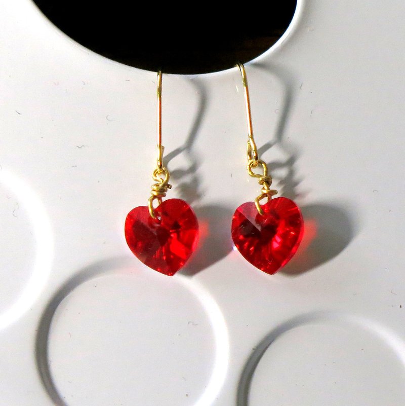 Marine  14KGF Romantic red heart Swarovski crystal earrings - ต่างหู - เครื่องเพชรพลอย สีแดง
