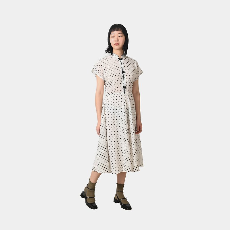 【蛋植物古著】星白波可中國風格印花短袖古著洋裝 - 連身裙 - 其他人造纖維 白色
