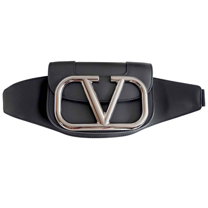 全新正版Valentino巨型金屬V字LOGO真皮腰包胸包手袋法國奢侈名牌 - 側背包/斜背包 - 真皮 黑色