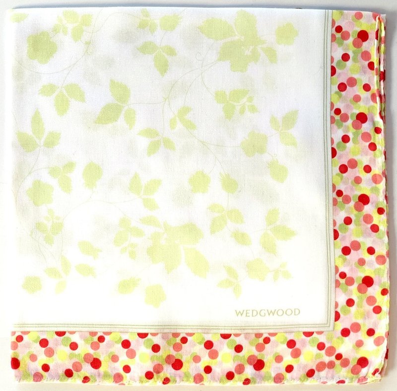 WEDGWOOD Vintage Handkerchief Polka Dot Strawberry 20 x 19.5 inches - 手帕 - 棉．麻 綠色