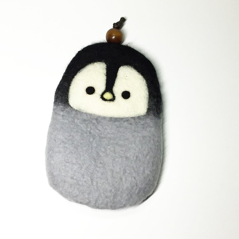 Penguin key storage bag exchange gift Taiwan handmade - ที่ห้อยกุญแจ - ขนแกะ สีใส
