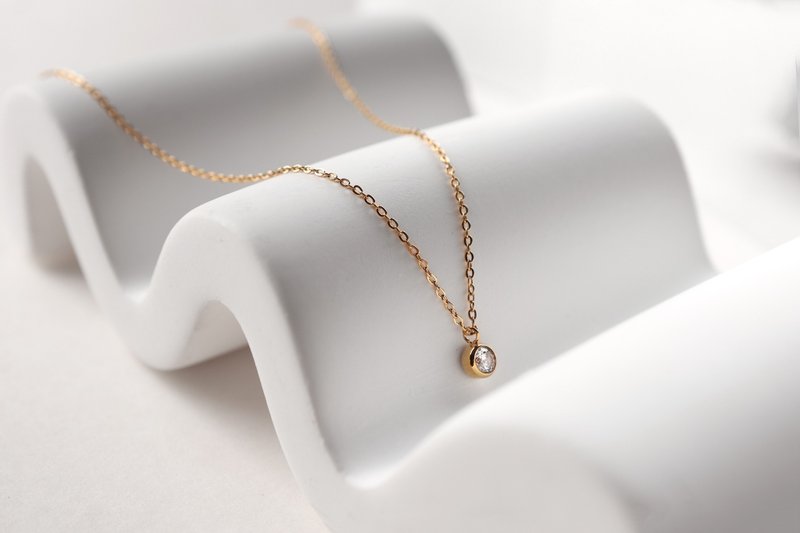 【Valentine's Day Gift】Must Have. Solitaire diamond necklace anti-allergic medical steel - สร้อยคอ - สแตนเลส สีทอง