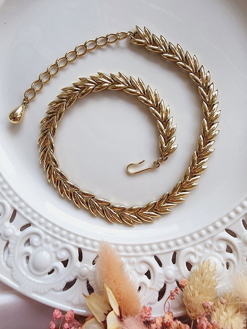 American Western Antique Jewelry/Golden Clover Neck Modern Necklace/Vintage Jewelry - สร้อยติดคอ - โลหะ 