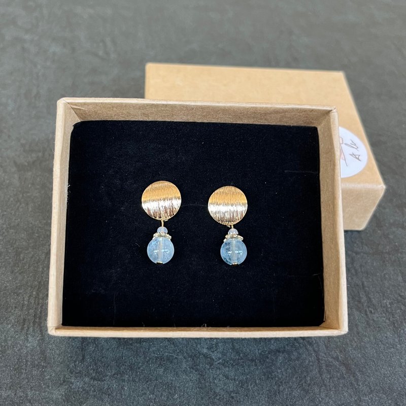 A Lu natural aquamarine + white crystal with 14K gold accessories original handmade limited edition earrings - Earrings & Clip-ons - Semi-Precious Stones Multicolor