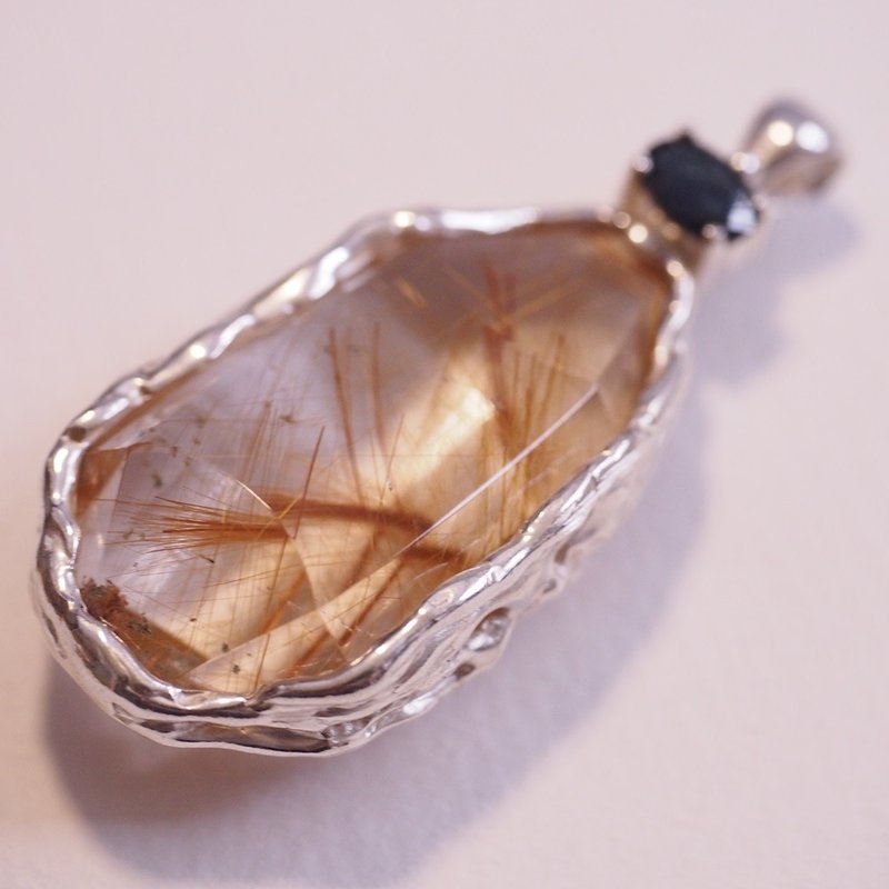 Large titanium crystal rare shape sapphire handmade sterling silver pendant Rutile Quartz - สร้อยคอ - คริสตัล สีทอง