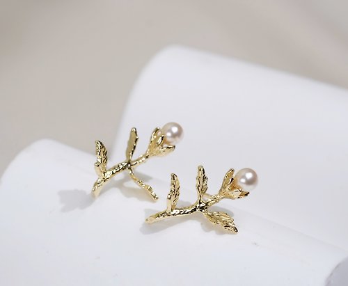 LE LOISIR 小時光設計飾物 玫瑰枝芽 珍珠耳環