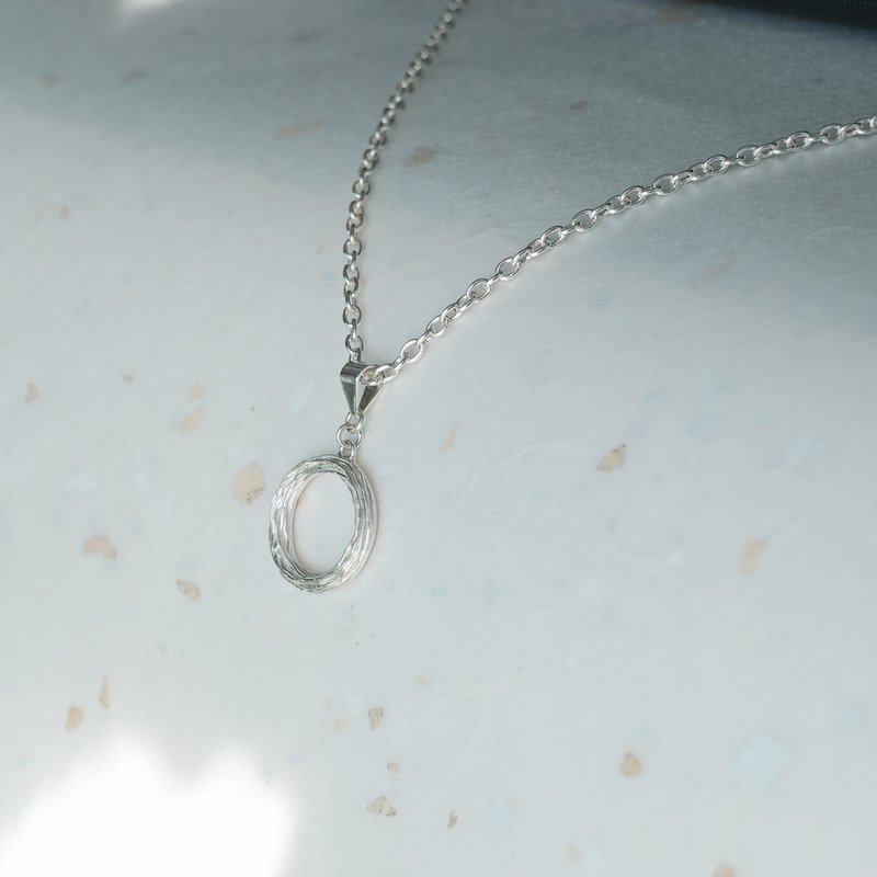 999 sterling silver [Moon] handmade necklace pendant - สร้อยคอ - เงินแท้ สีเงิน