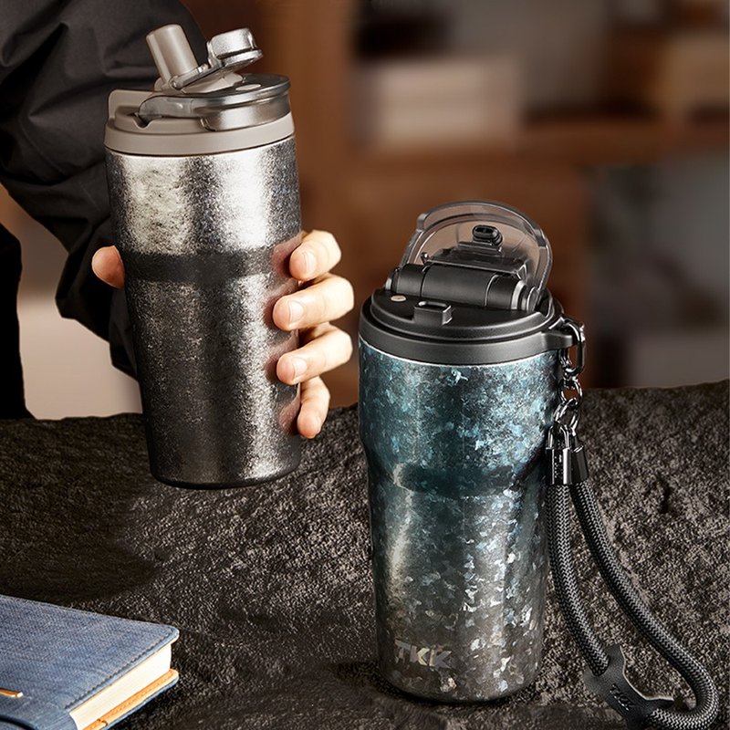【TKK】Rocky Series Pure Titanium Ti Insulated Coffee Cup 630ML - Titanium Metal (Gift Set) - กระติกน้ำ - สแตนเลส สีเงิน