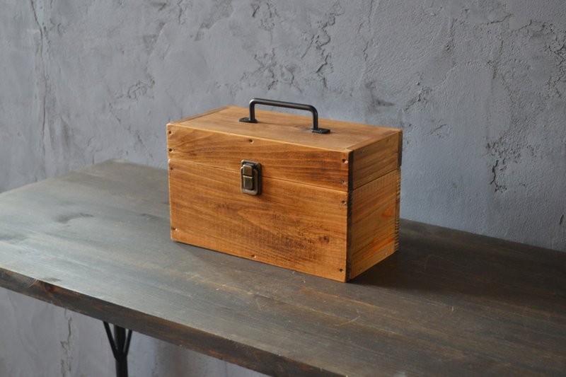 0310mito 日本產檜木行李箱木盒 M 尺寸 復古黑圓形 - 收納箱/收納用品 - 木頭 咖啡色