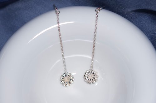 One Dimple 單窩 : 純銀 k金珠寶設計與訂製 花紋圖騰耳環 925銀