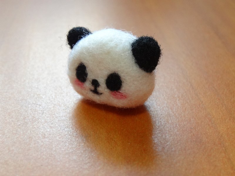 Panda-Wool felt  (key ring or Decoration) - ที่ห้อยกุญแจ - ขนแกะ ขาว