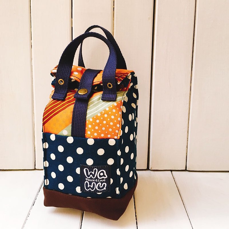 Bottle style bag (Blue)/ Handbag/ Crossbody bag/ Bottle Holder / Bottle bag - กระเป๋าแมสเซนเจอร์ - ผ้าฝ้าย/ผ้าลินิน สีน้ำเงิน