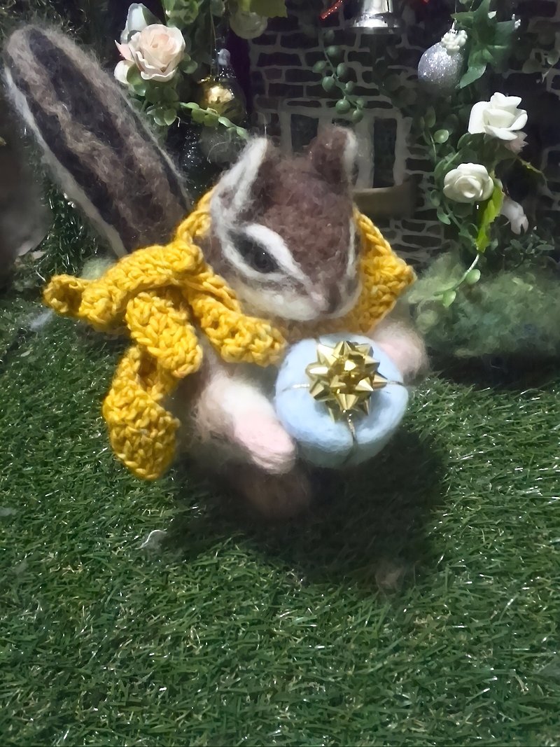 Made to order Wool felted chipmunk with yellow scarf - Stuffed Dolls & Figurines - Wool 