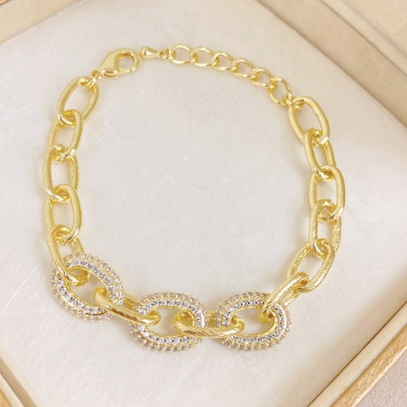 Edith & Jaz • Pavé Cubic Zirconia Link Bracelet - Gold - สร้อยข้อมือ - ทองแดงทองเหลือง สีทอง