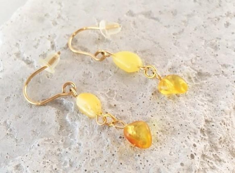 Baltic sea ◇ Amber rough ◇ K14GF earrings 2 - Earrings & Clip-ons - Gemstone Gold
