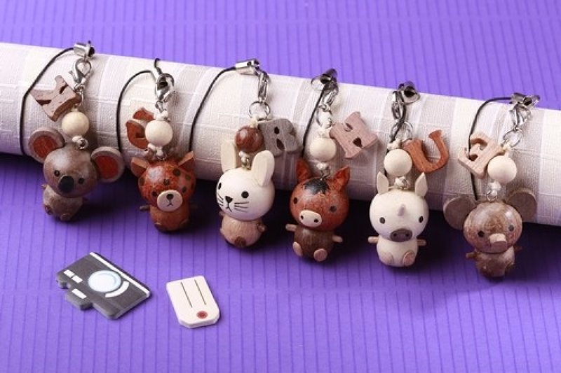 Hand made animals Hanging ornaments Koala - พวงกุญแจ - ไม้ หลากหลายสี