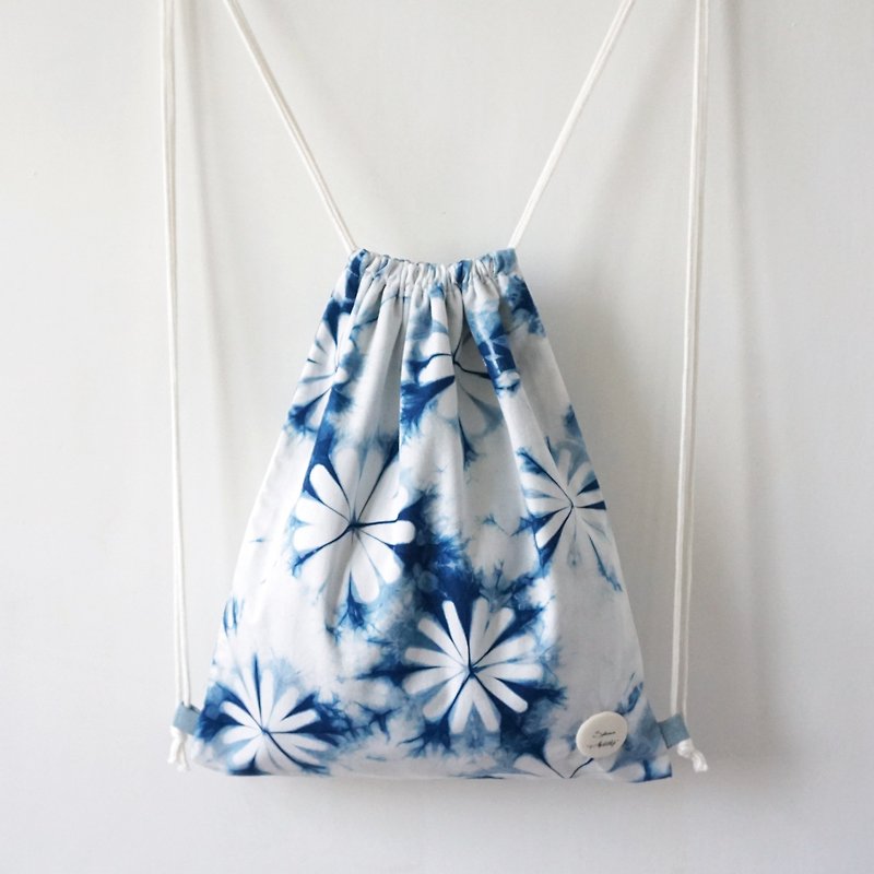 S.A x Spring, Indigo dyed Handmade Natural Pattern Backpacks - กระเป๋าหูรูด - ผ้าฝ้าย/ผ้าลินิน สีน้ำเงิน