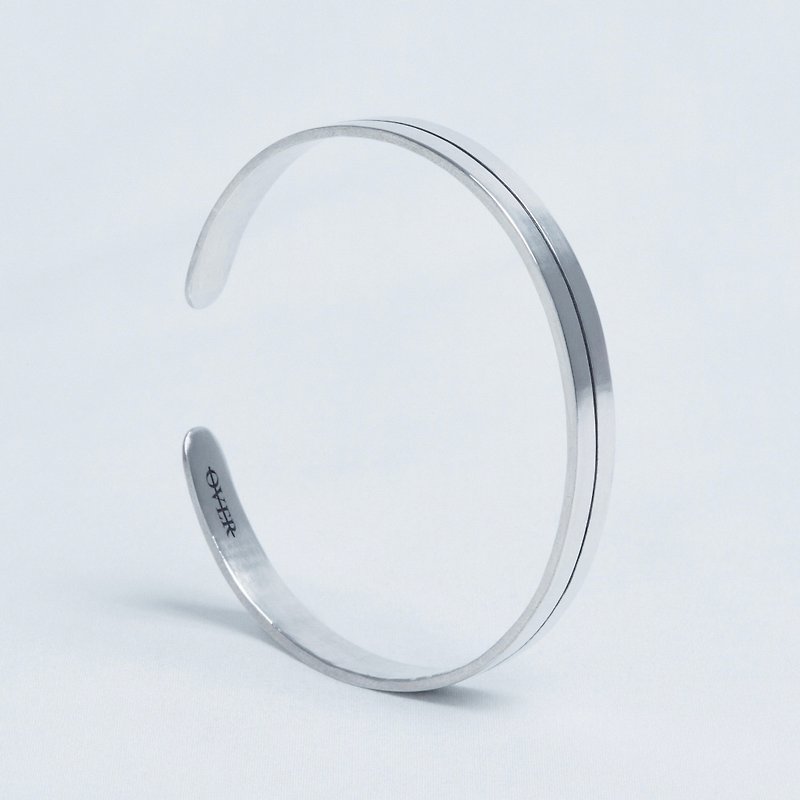 One line bangle - Bracelets - Sterling Silver Silver