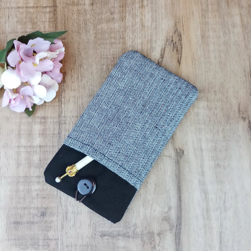 iPhone sleeve, Samsung Galaxy Note 8 case, cell phone pouch, iPod sleeve (P-072) - Phone Cases - Cotton & Hemp Black