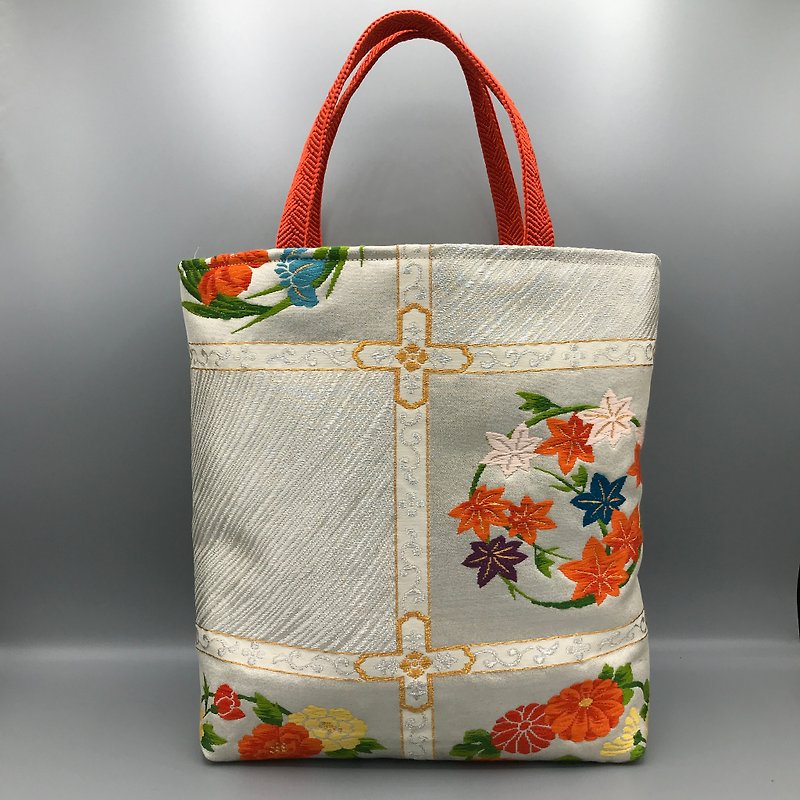 Kimono Obi Obijime Remake Handmade Tote Bag - กระเป๋าถือ - ผ้าไหม ขาว