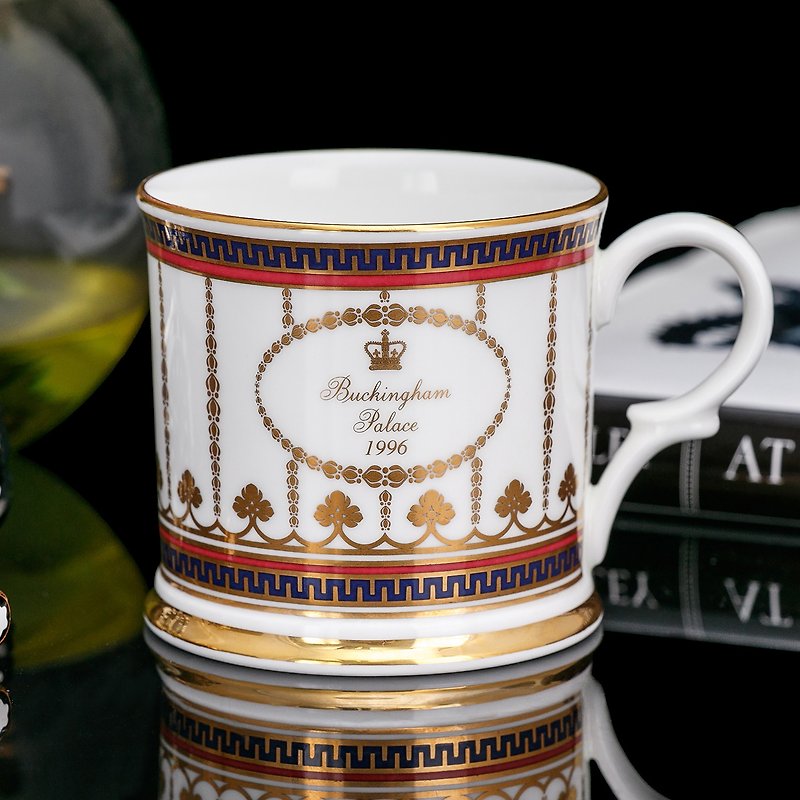 British-made Royal Collection Buckingham Palace 1996 bone china mug birthday mug coffee tea cup - แก้วมัค/แก้วกาแฟ - เครื่องลายคราม 