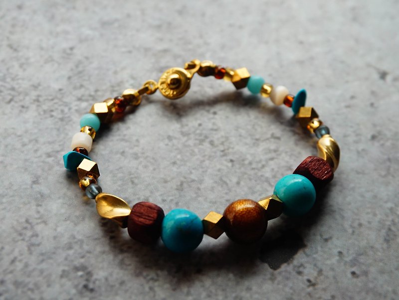 Handmade natural ore brass bracelet | Gemini - Bracelets - Gemstone Blue