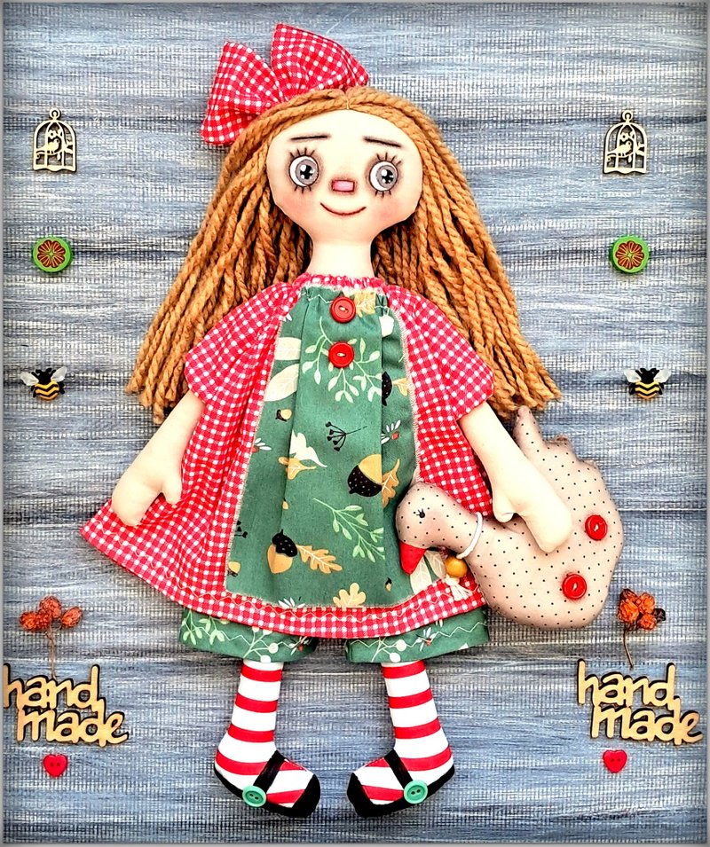 fabric soft doll Primitive Raggedy Doll Evelyn rag doll cloth doll handmade art - 玩偶/公仔 - 棉．麻 紅色
