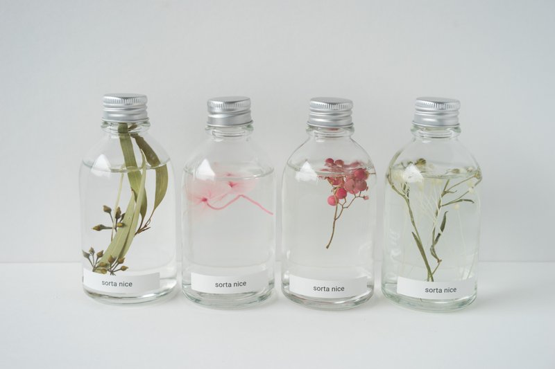 Dried Flower Diffuser - น้ำหอม - น้ำมันหอม สีใส