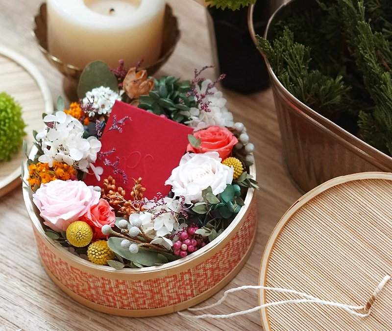 PlantSense ~ Happy Valentine's Day Selected hope of eternal life withered flowers are not roses flower hydrangea wreath containing FlowerBox + Gift Packaging - ตกแต่งต้นไม้ - พืช/ดอกไม้ สีแดง