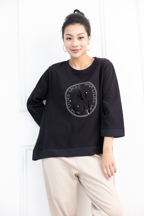 Meya 編縫編織 圓框ANOT珍珠異材質拼接上衣 黑色