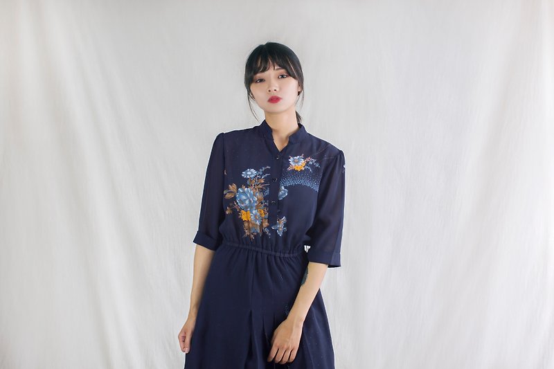 Dark blue flower pick collar five-point sleeves vintage dress - One Piece Dresses - Other Materials Blue