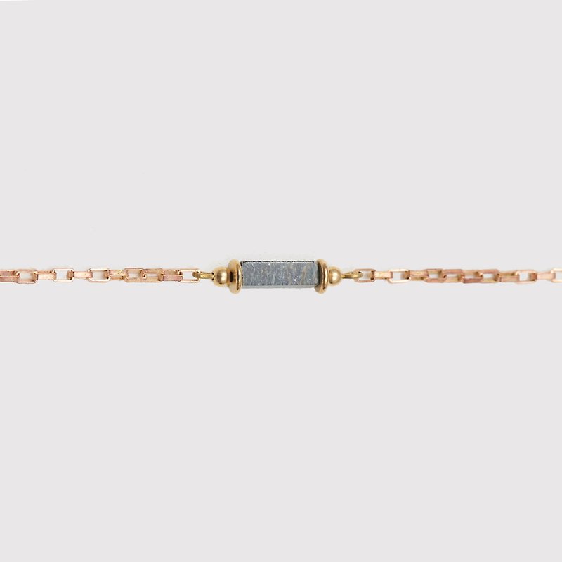 Zebra Stone Basic Bracelet - สร้อยข้อมือ - เครื่องเพชรพลอย สีทอง