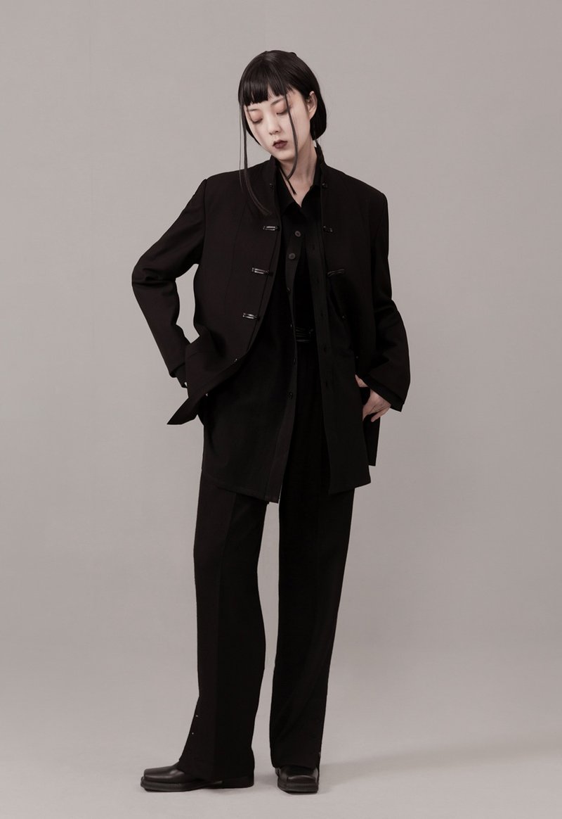 中山立領西裝 復古中性外套 新中式 oversize 廓型 - 女西裝外套 - 其他材質 黑色