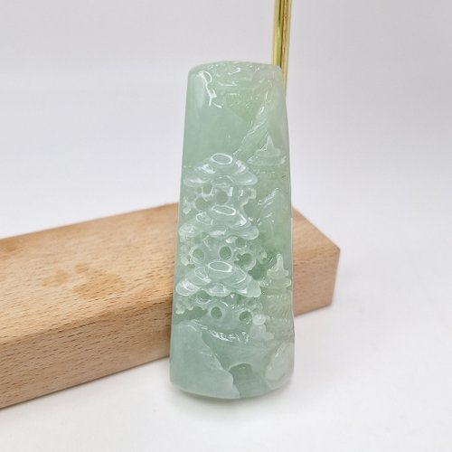 緣圓翡翠 冰潤天空藍手工雕刻山水牌吊墜 |天然緬甸玉A貨翡翠