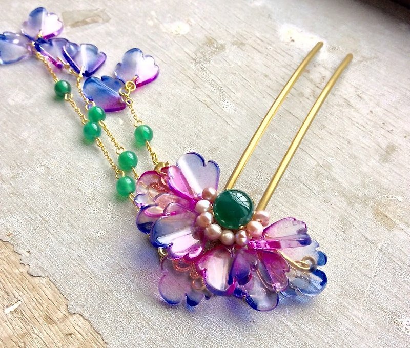 Handmade by Meow~Antique Chinese style gradient color peony petal hairpin (blue and purple blooming) - Hair Accessories - Other Materials Multicolor