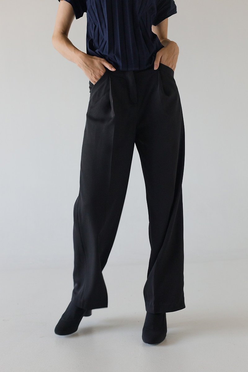 Gynn Trousers 長褲 - กางเกงขายาว - ไฟเบอร์อื่นๆ สีดำ